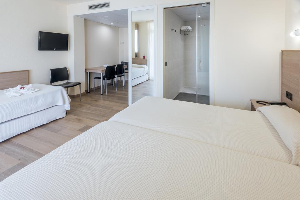 Aparthotel Marinada Salou Dış mekan fotoğraf